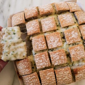 Pull-Apart-Cheese-Bread