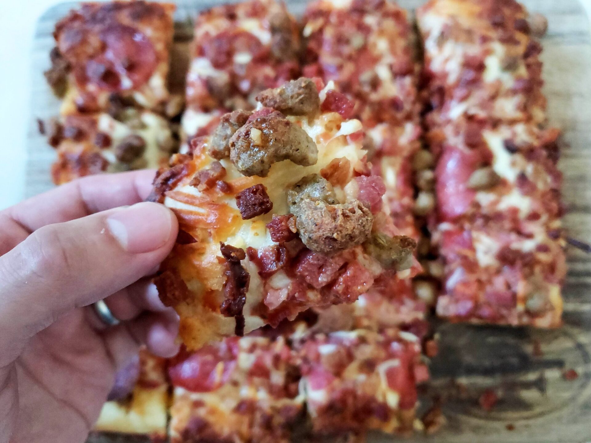 Motor-City-Pizza-Ultimate-Meat