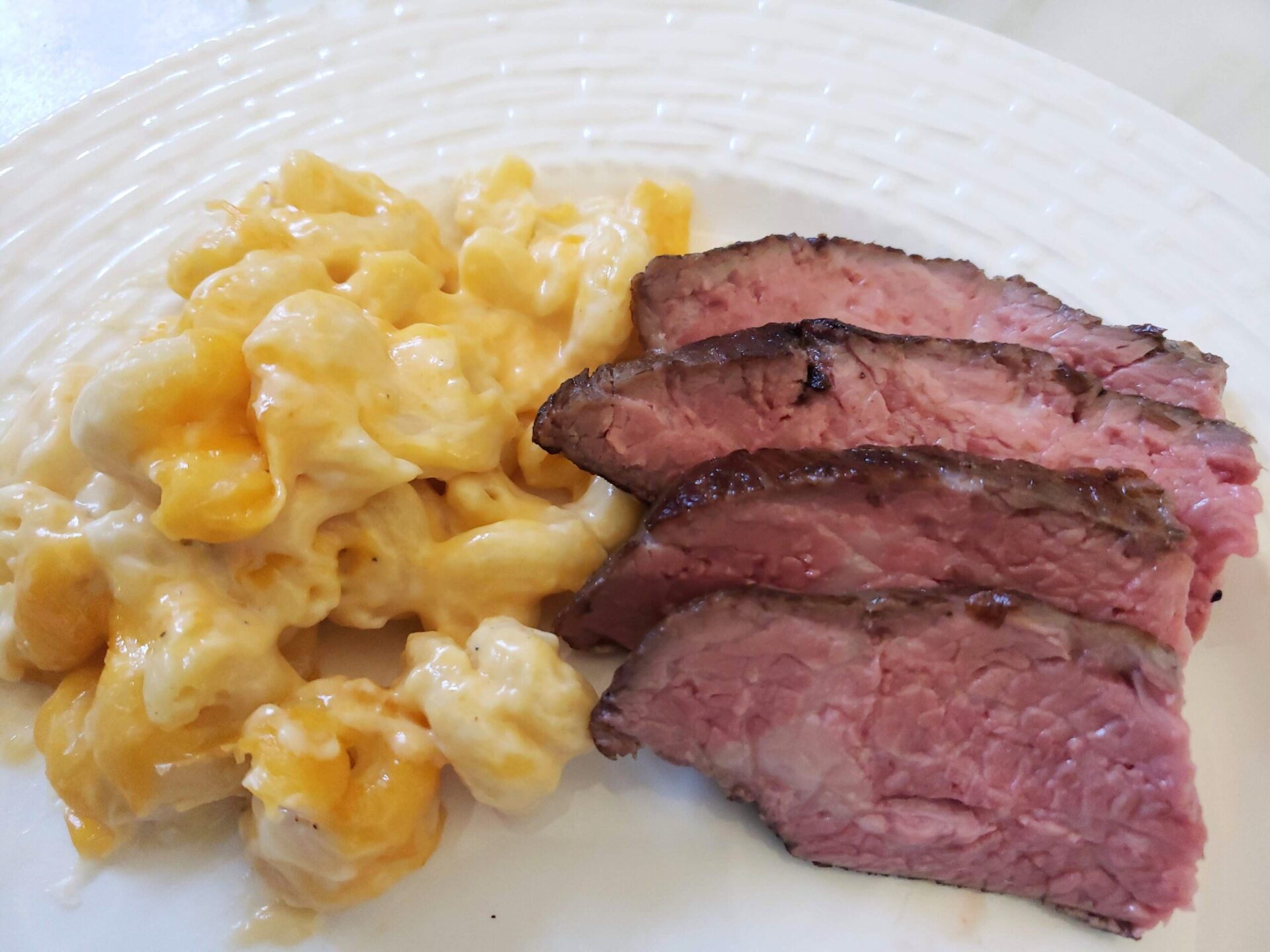 Costco-Tri-Tip-with-Mac-and-Cheese