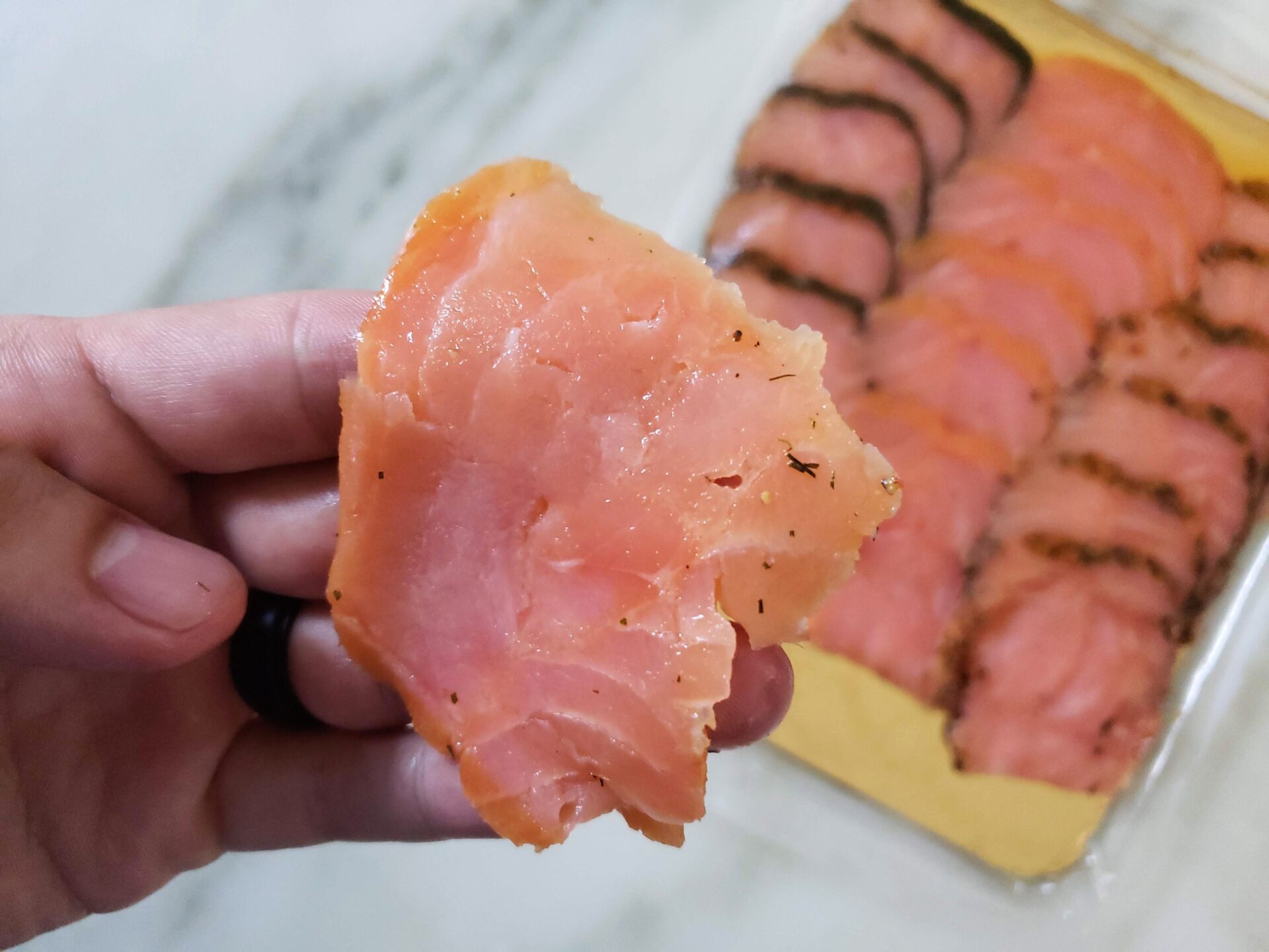 Costco-Plain-Smoked-Salmon-Slices