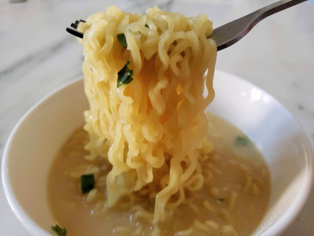 Tonkotsu-Ramen-Noodles