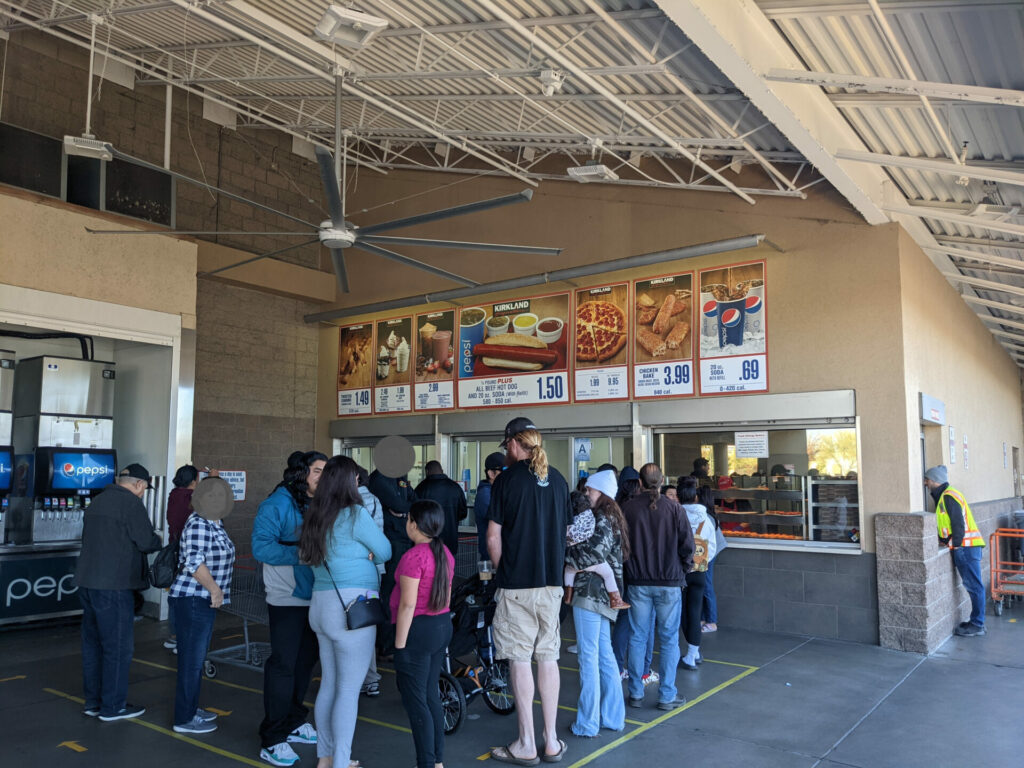 Costco-Outdoor-Food-Court