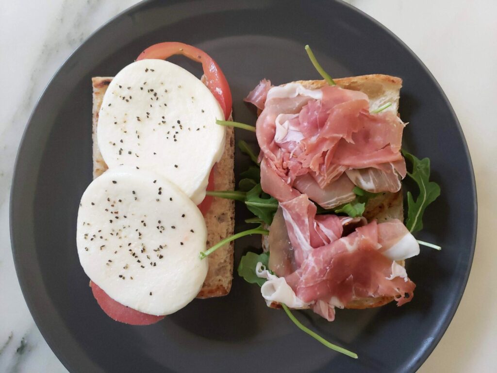 Prosciutto-and-Mozzarella-Sandwich