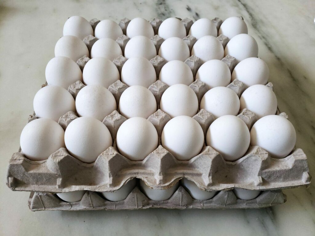 Kirkland Signature Large Eggs, Cage Free, 5 Dozen